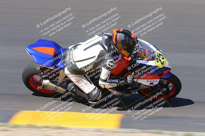 media/Oct-09-2022-SoCal Trackdays (Sun) [[95640aeeb6]]/Bowl (1015am)/